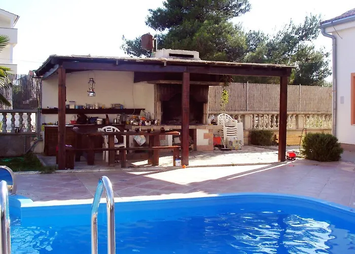 Daire Family Friendly With A Swimming Pool - 6261 *