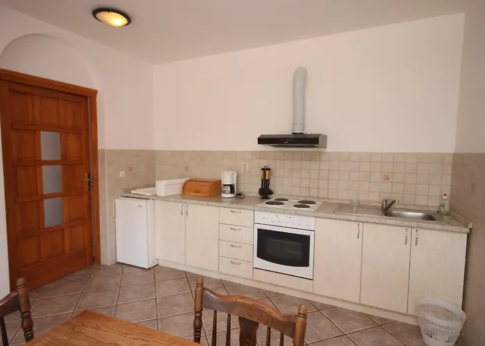 Apartment Family Friendly Apartments With A Swimming Pool Vodice - 6261 Vodice